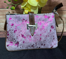 Load image into Gallery viewer, Handbag Cowhide Pink
